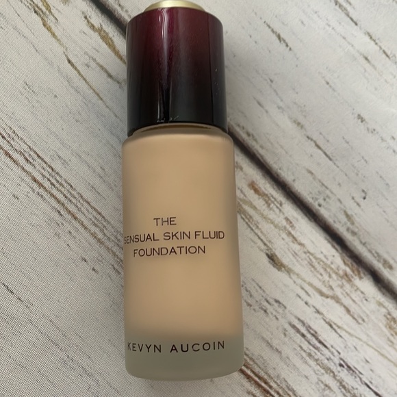 New Kevin Aucoin Foundation - Picture 2 of 3